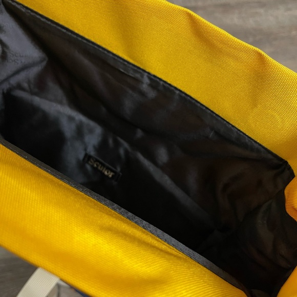 Roll Top Backpack Blue & Yellow.. New! - Picture 10 of 15